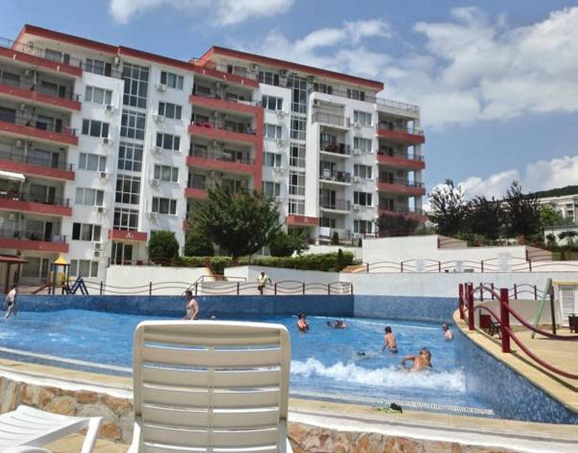 Sea View Apartment, Panorama, Pools And Beach, Свети Влас Екстериор снимка
